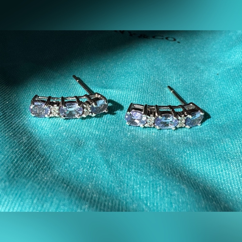 14K White Gold Tanzanite Diamond 0.04ct Earrings